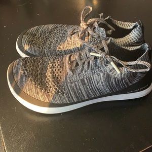 Altra women’s vali knit shoes